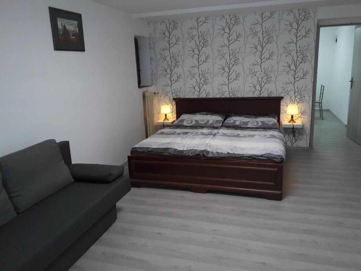 פראג Apartman V Podbabe מראה חיצוני תמונה